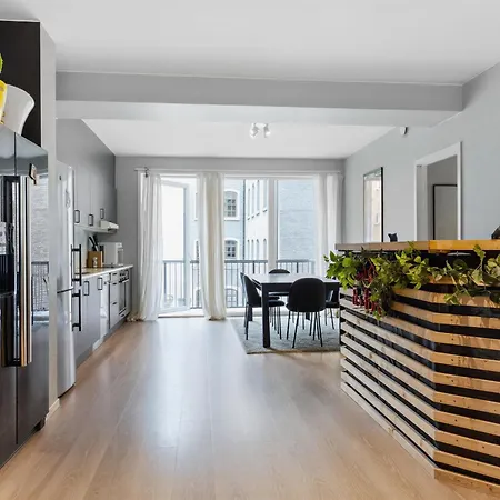 Modern Spacious In Apartamento